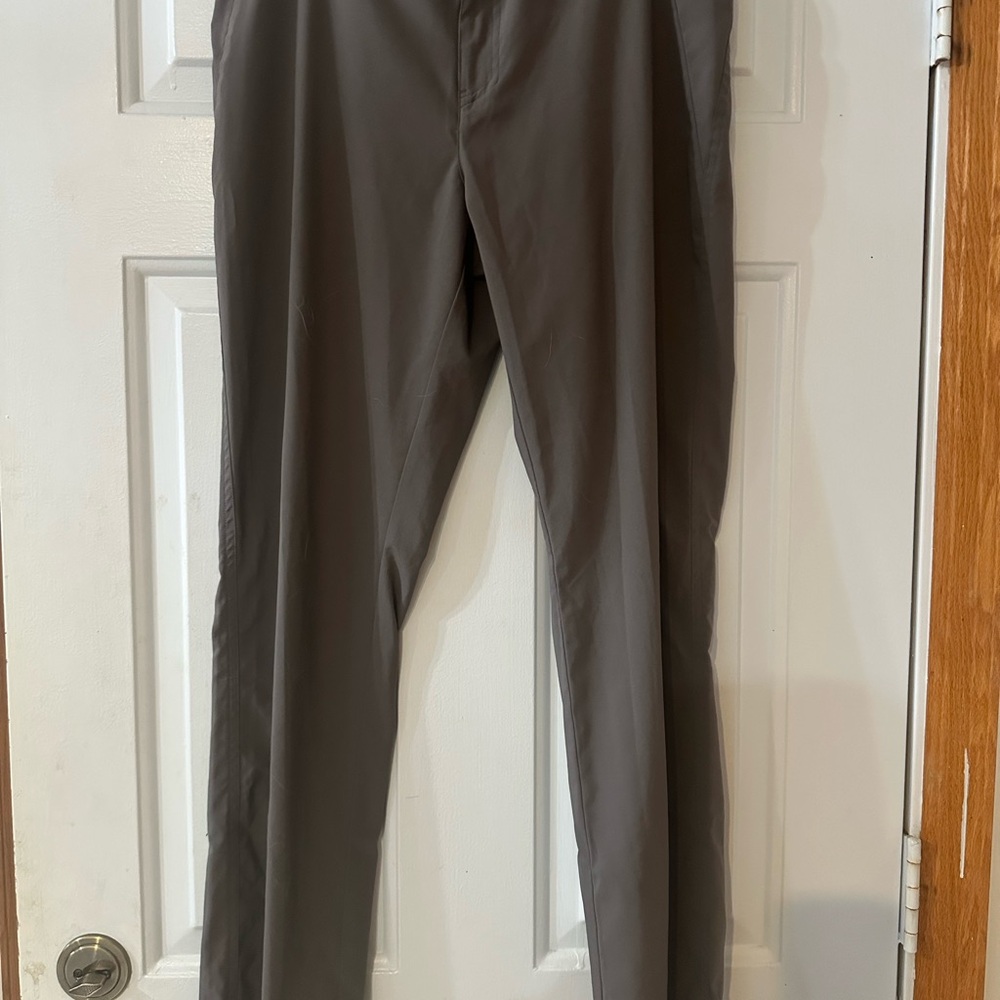 Merrell Hiking Pants Women's Grey. Size medium.